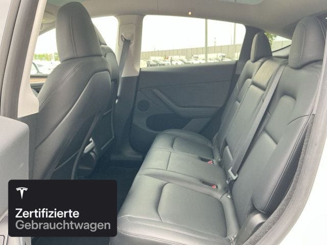 Tesla Model Y Long Range AWD foto 12