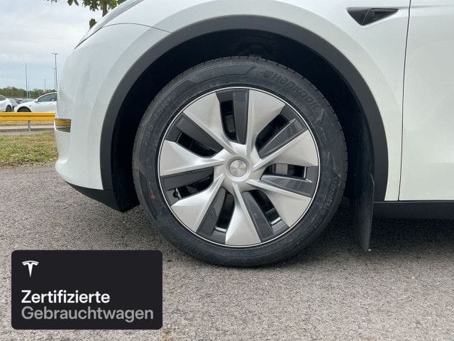 Tesla Model Y Long Range AWD foto 7