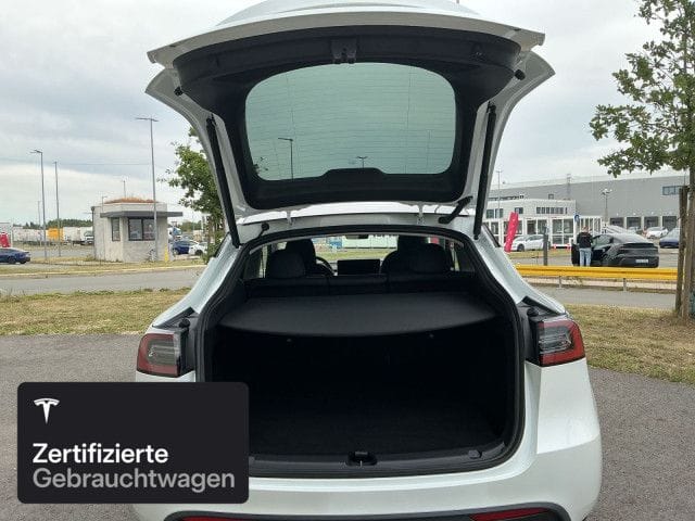 Tesla Model Y Long Range AWD foto 9