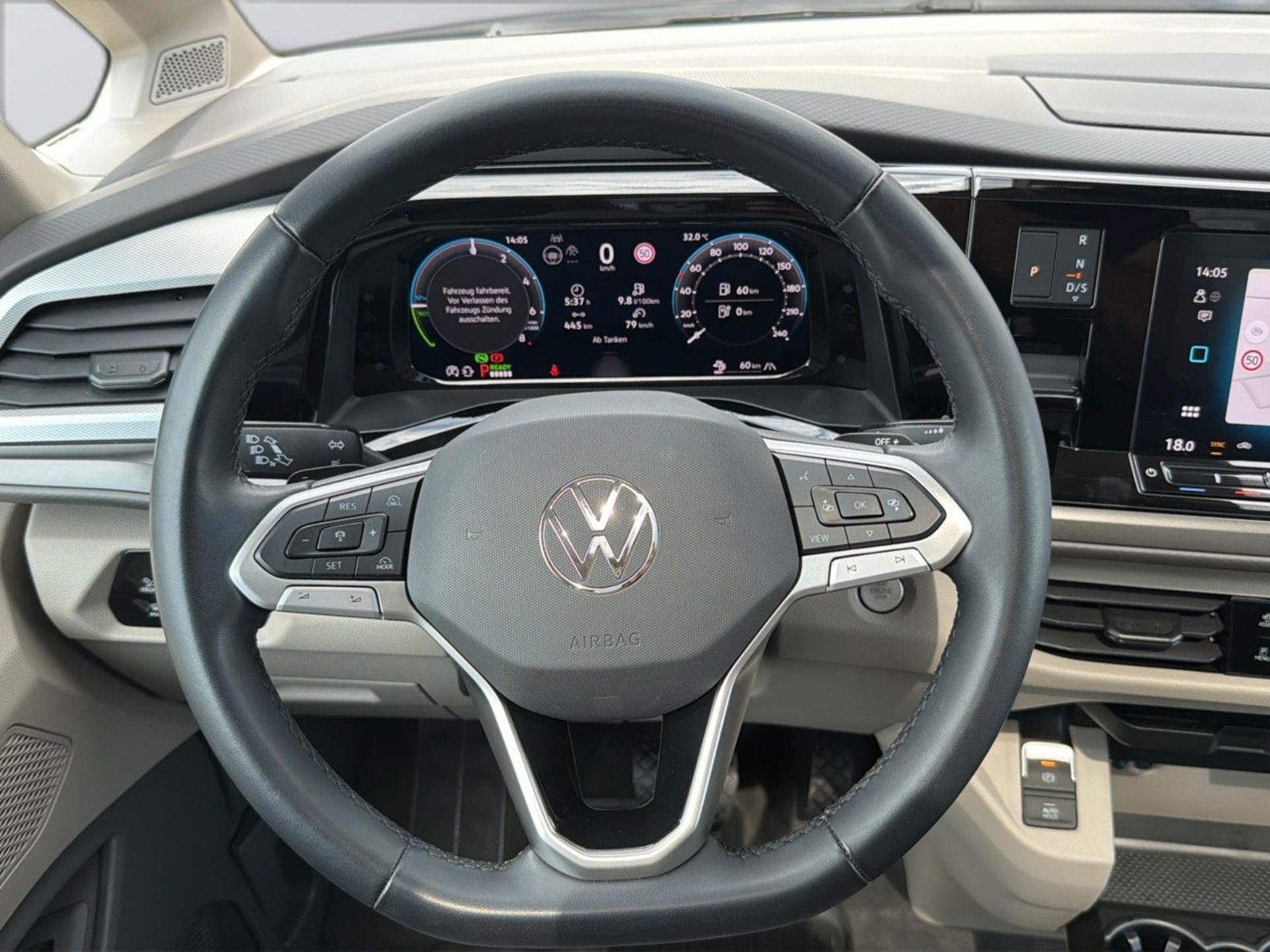 Volkswagen Multivan eHybrid 4M ACC PANO AHK DCC IQ.Light foto 14