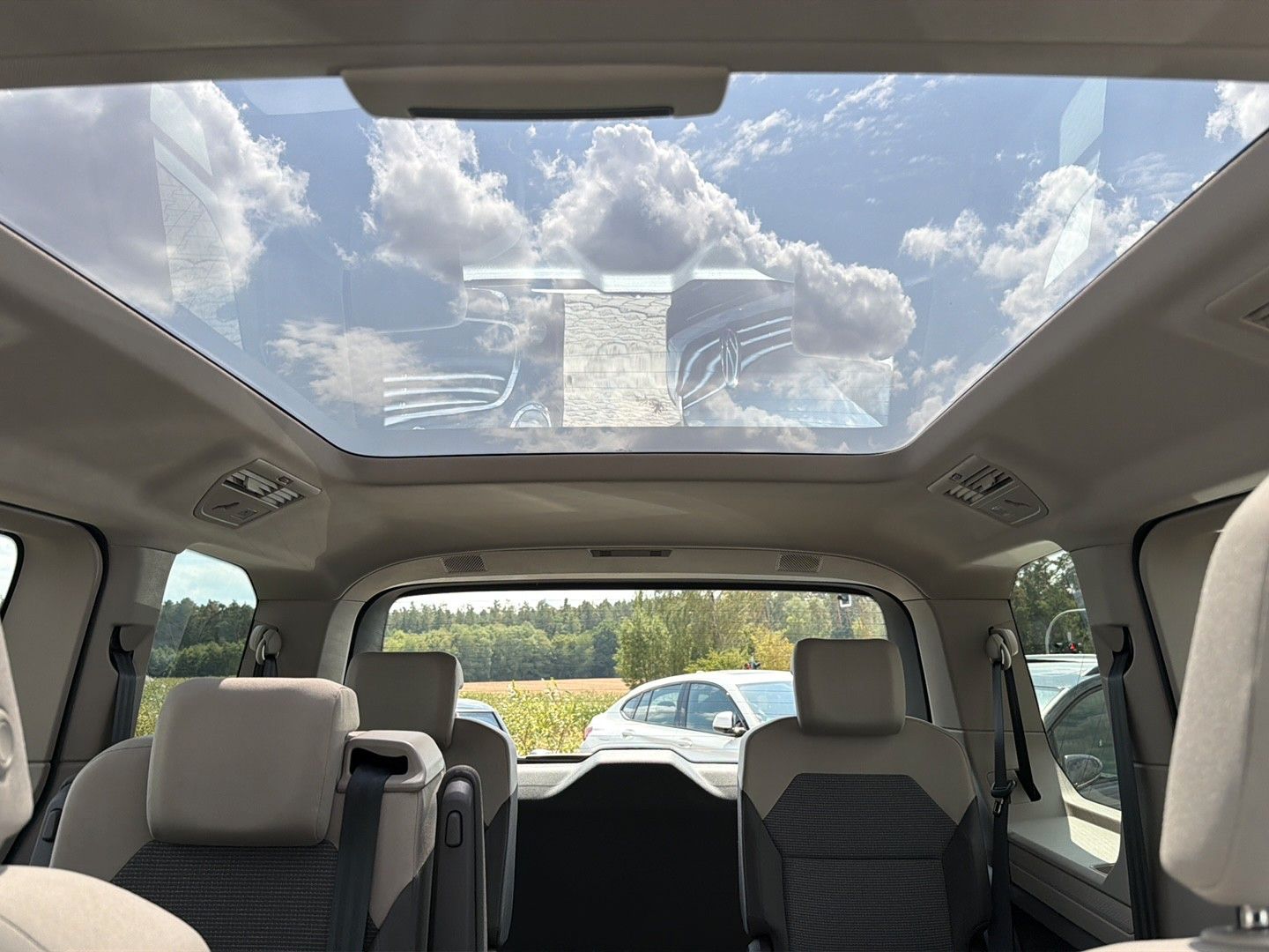 Volkswagen Multivan eHybrid 4M ACC PANO AHK DCC IQ.Light foto 24