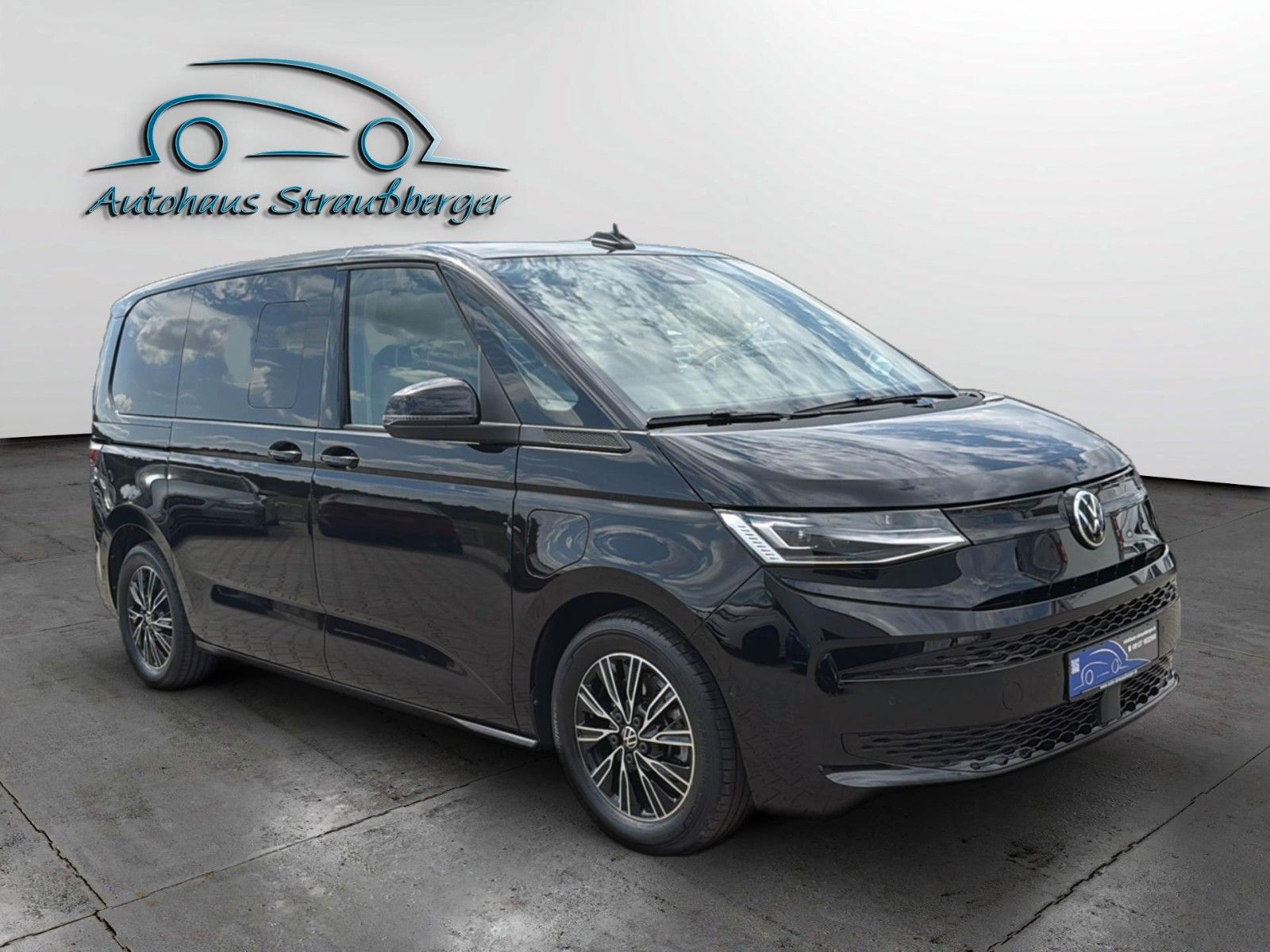 Volkswagen Multivan eHybrid 4M ACC PANO AHK DCC IQ.Light foto 6