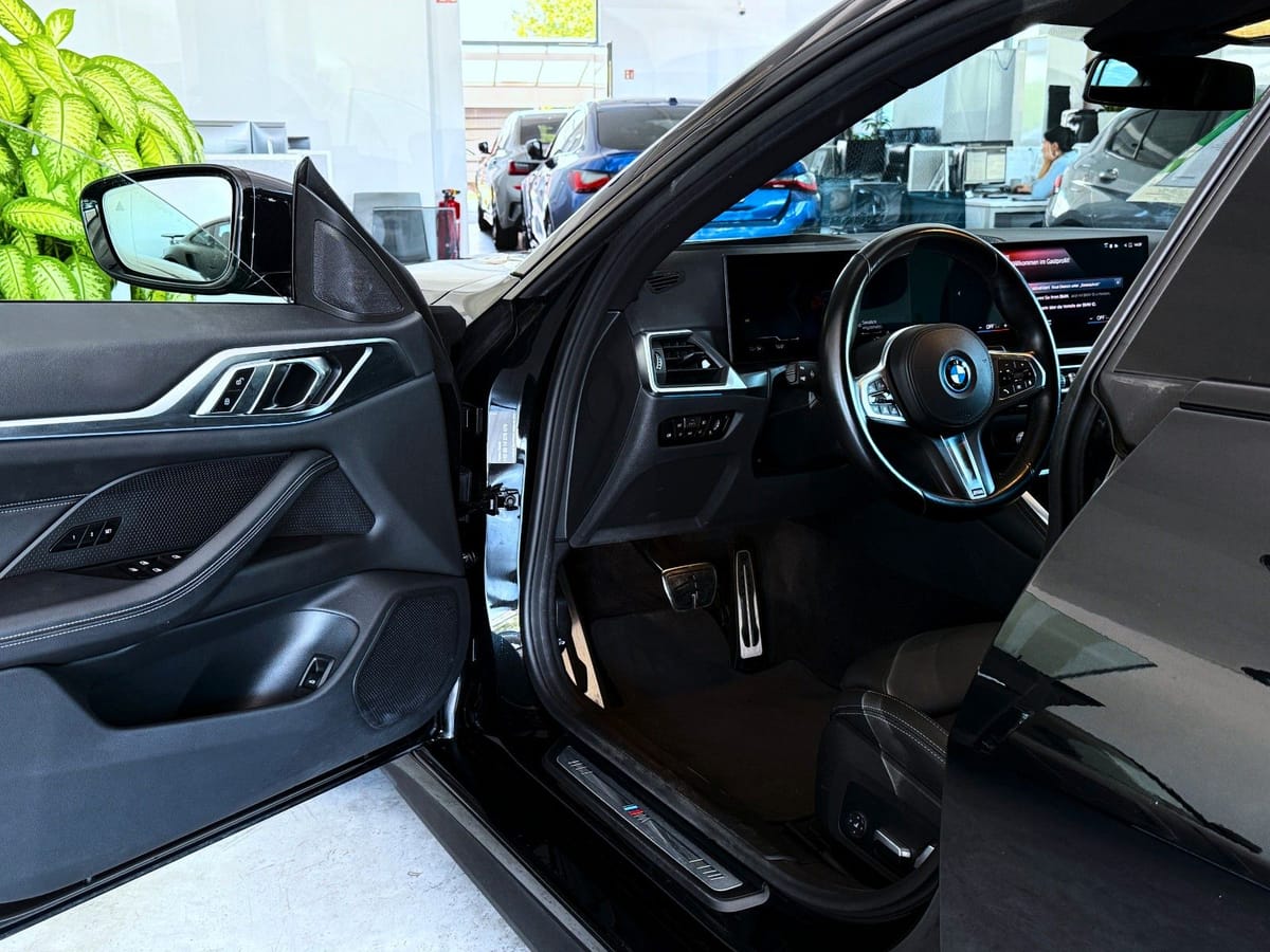BMW i4 eDrive35 Gran Coupe (G26E) M Sport LED GSD foto 9