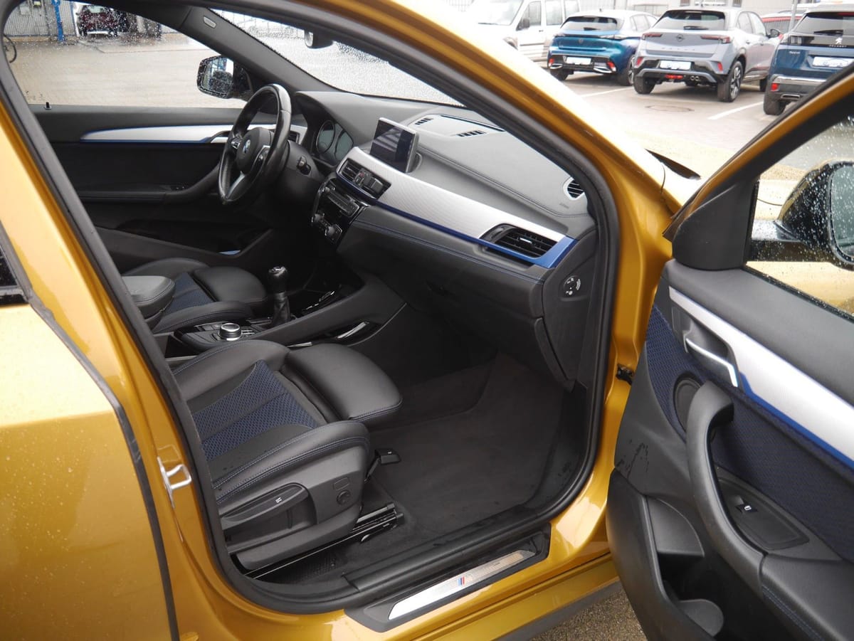 BMW X2 sDrive 18 d M-Paket  Navi/LED/SHZ/Kamera foto 12