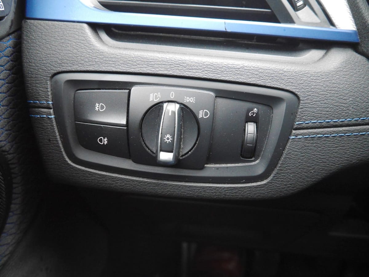 BMW X2 sDrive 18 d M-Paket  Navi/LED/SHZ/Kamera foto 18