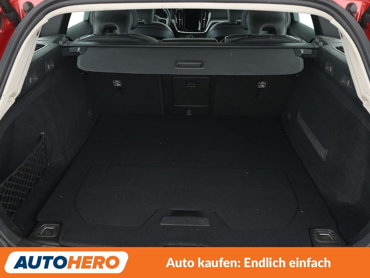Volvo V60 2.0 D4 Momentum Pro Aut. NAVI CAM TEMPO foto 18