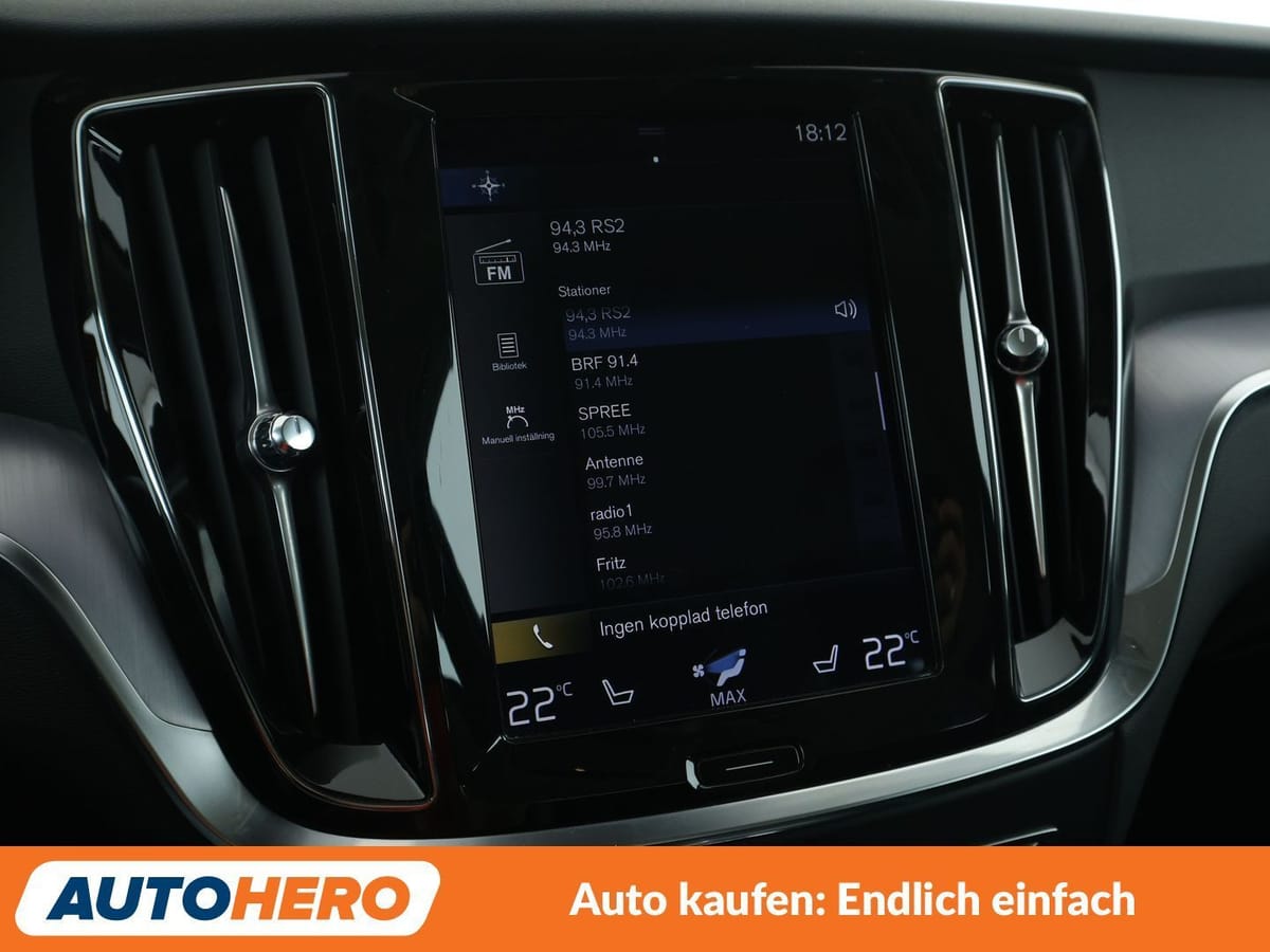 Volvo V60 2.0 D4 Momentum Pro Aut. NAVI CAM TEMPO foto 25