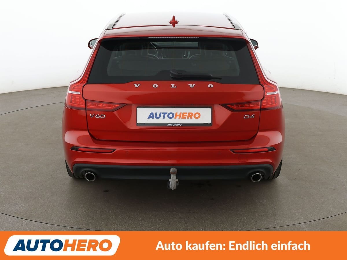 Volvo V60 2.0 D4 Momentum Pro Aut. NAVI CAM TEMPO foto 5