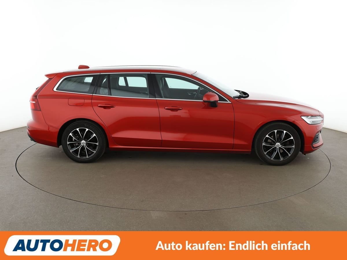 Volvo V60 2.0 D4 Momentum Pro Aut. NAVI CAM TEMPO foto 7