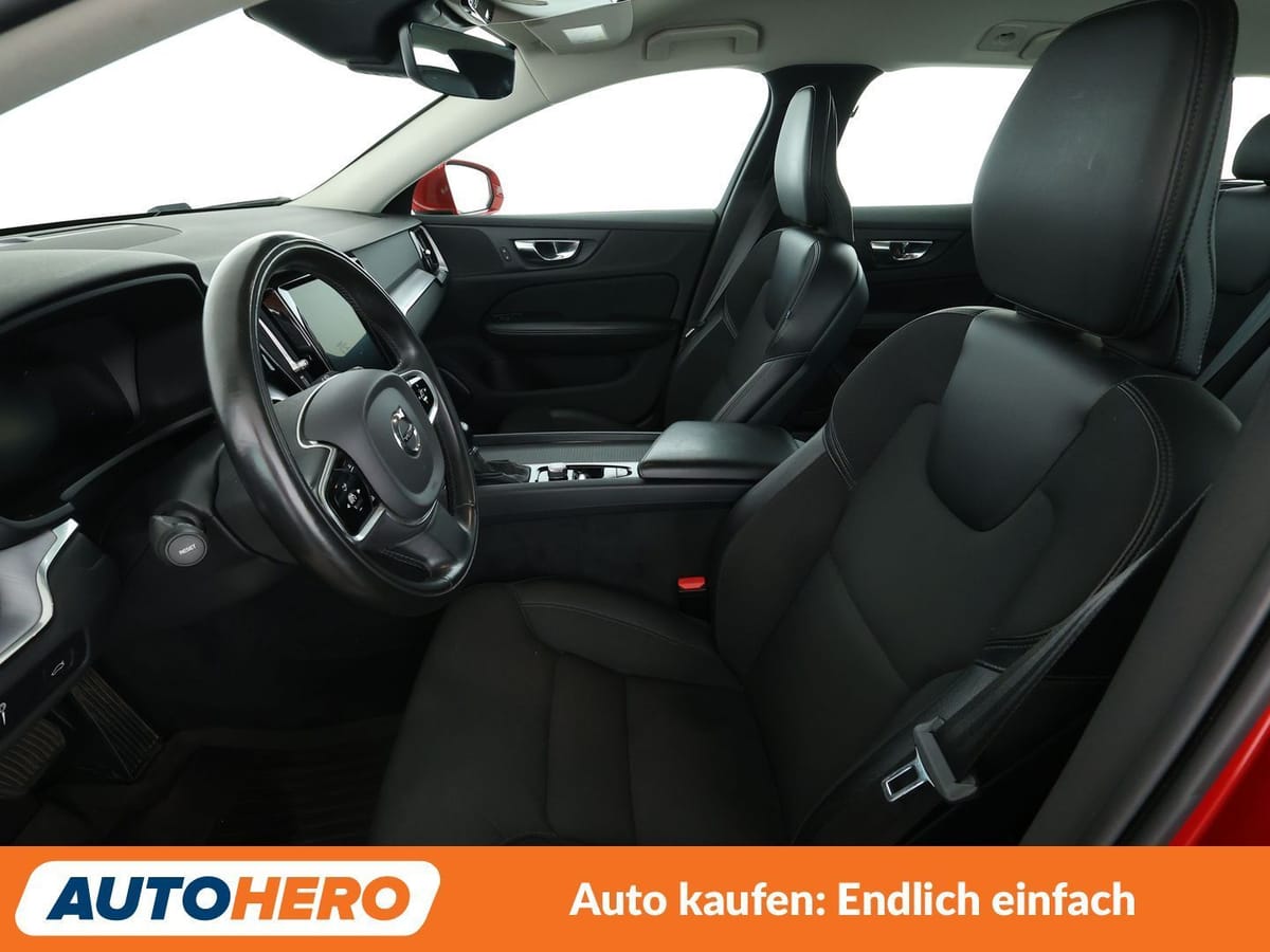 Volvo V60 2.0 D4 Momentum Pro Aut. NAVI CAM TEMPO foto 10