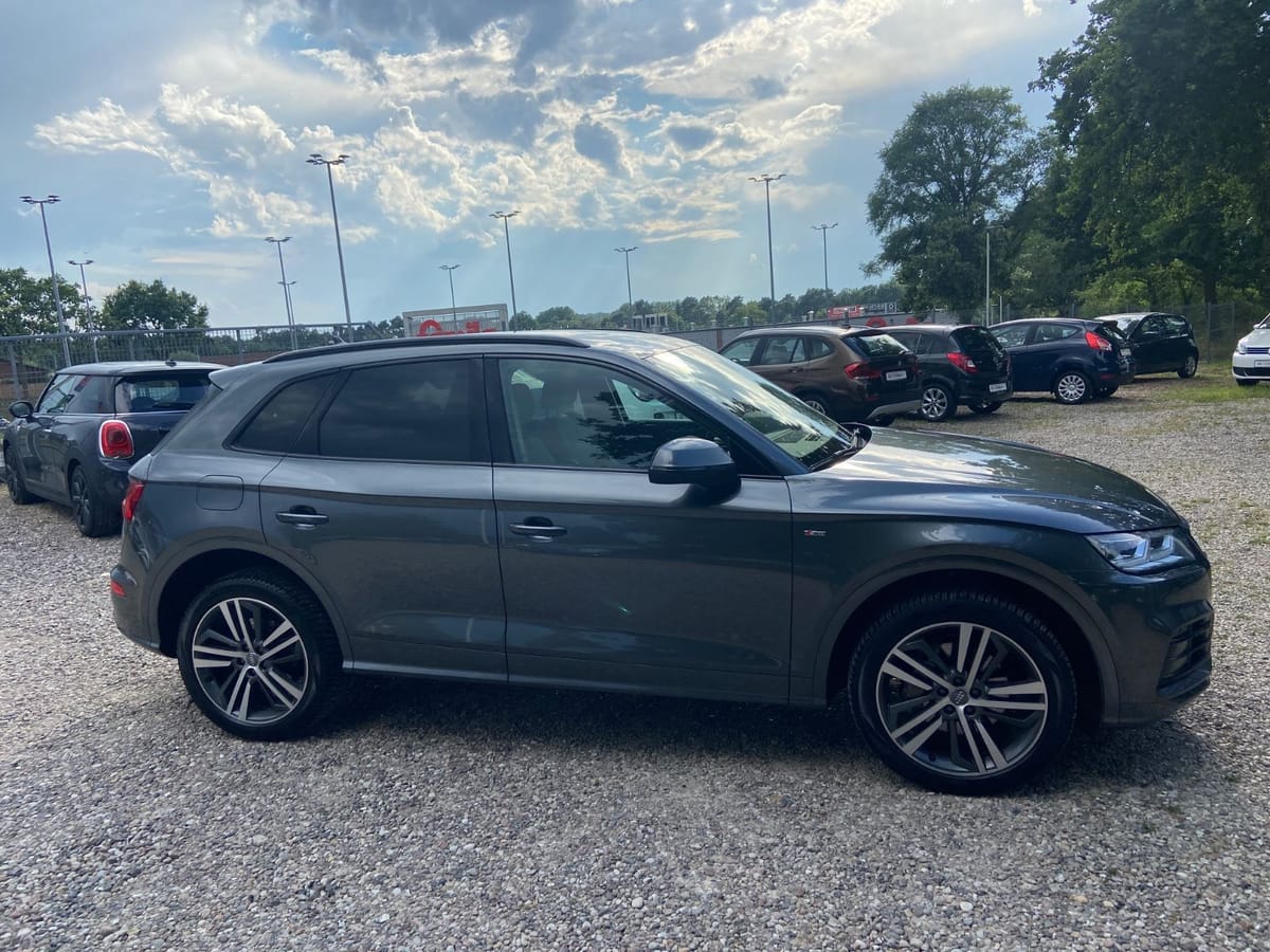 Audi Q5 40 TDI S-line quattro sport foto 5
