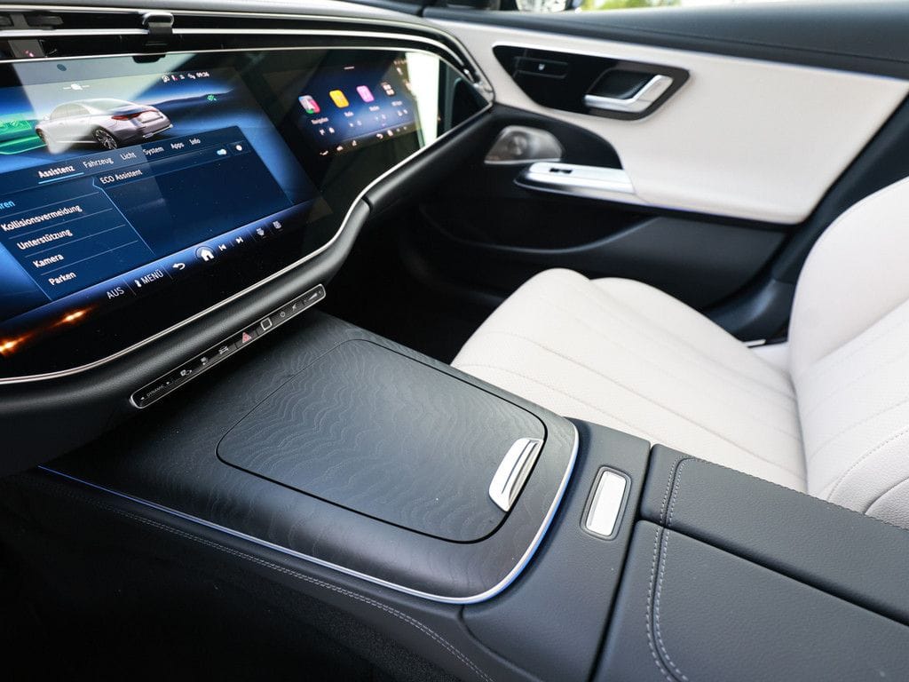 Mercedes-Benz E 300 de 4M AMG Limo mit EQ Hybrid Technologie foto 19
