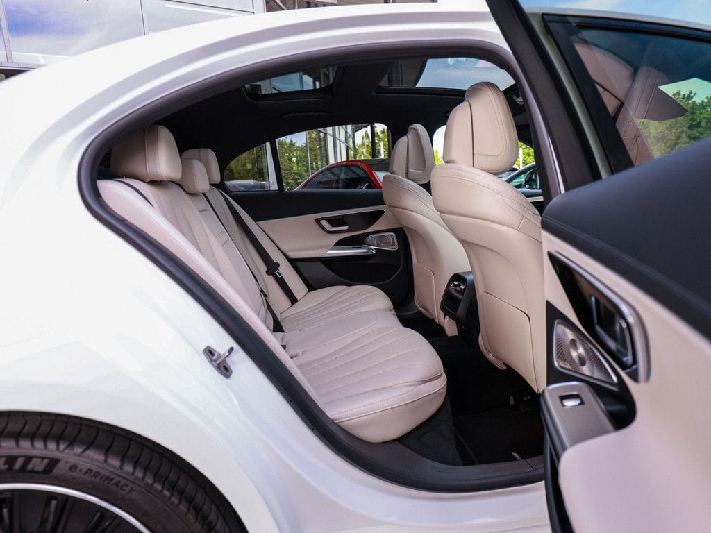Mercedes-Benz E 300 de 4M AMG Limo mit EQ Hybrid Technologie foto 6