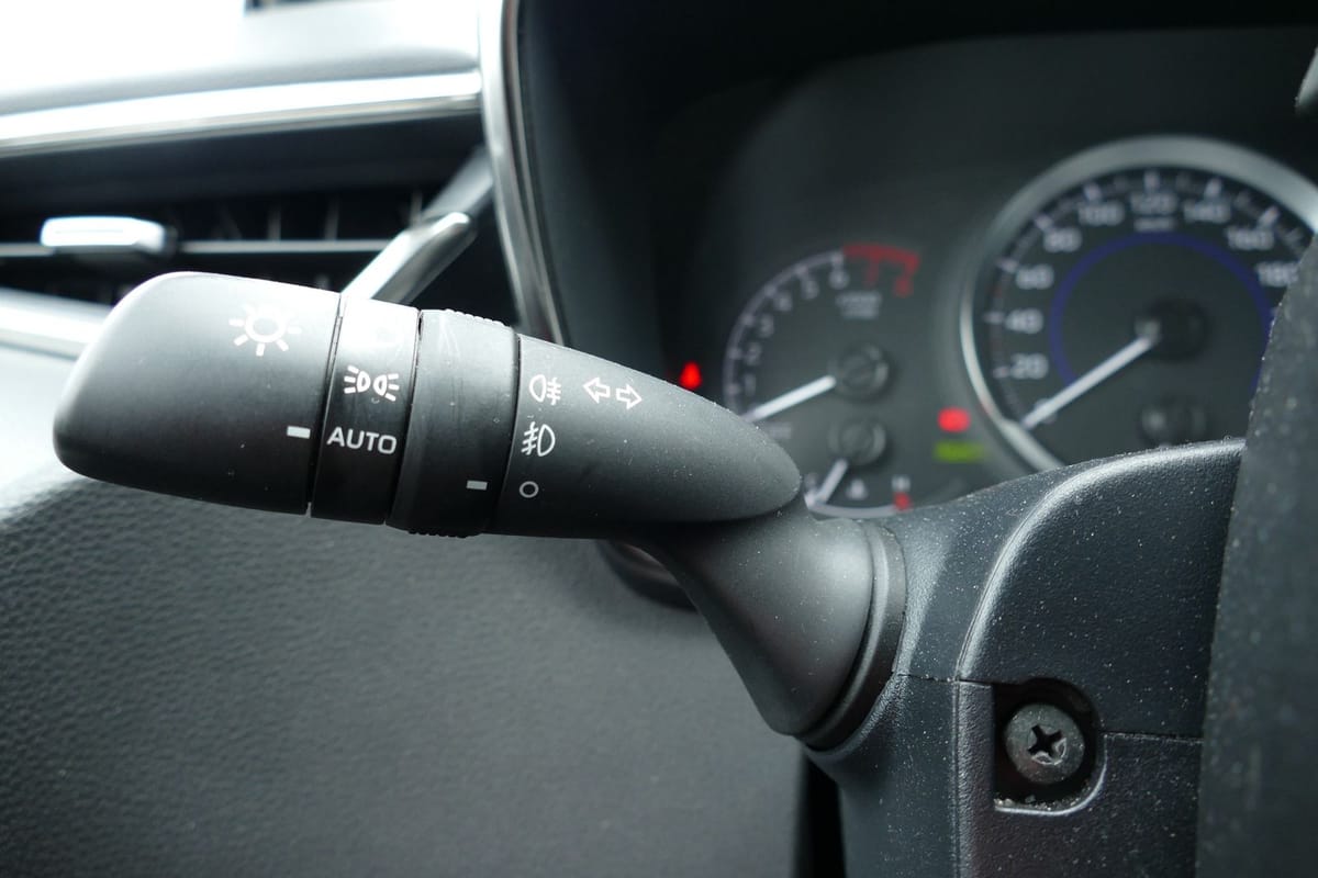 Toyota Corolla 2.0 Hybrid TS Business Aut. LED Navi PDC foto 11