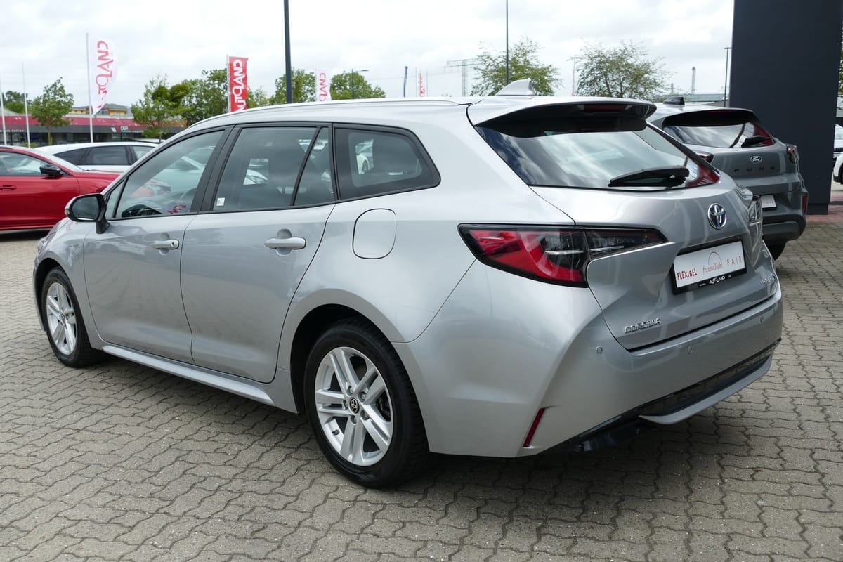 Toyota Corolla 2.0 Hybrid TS Business Aut. LED Navi PDC foto 3