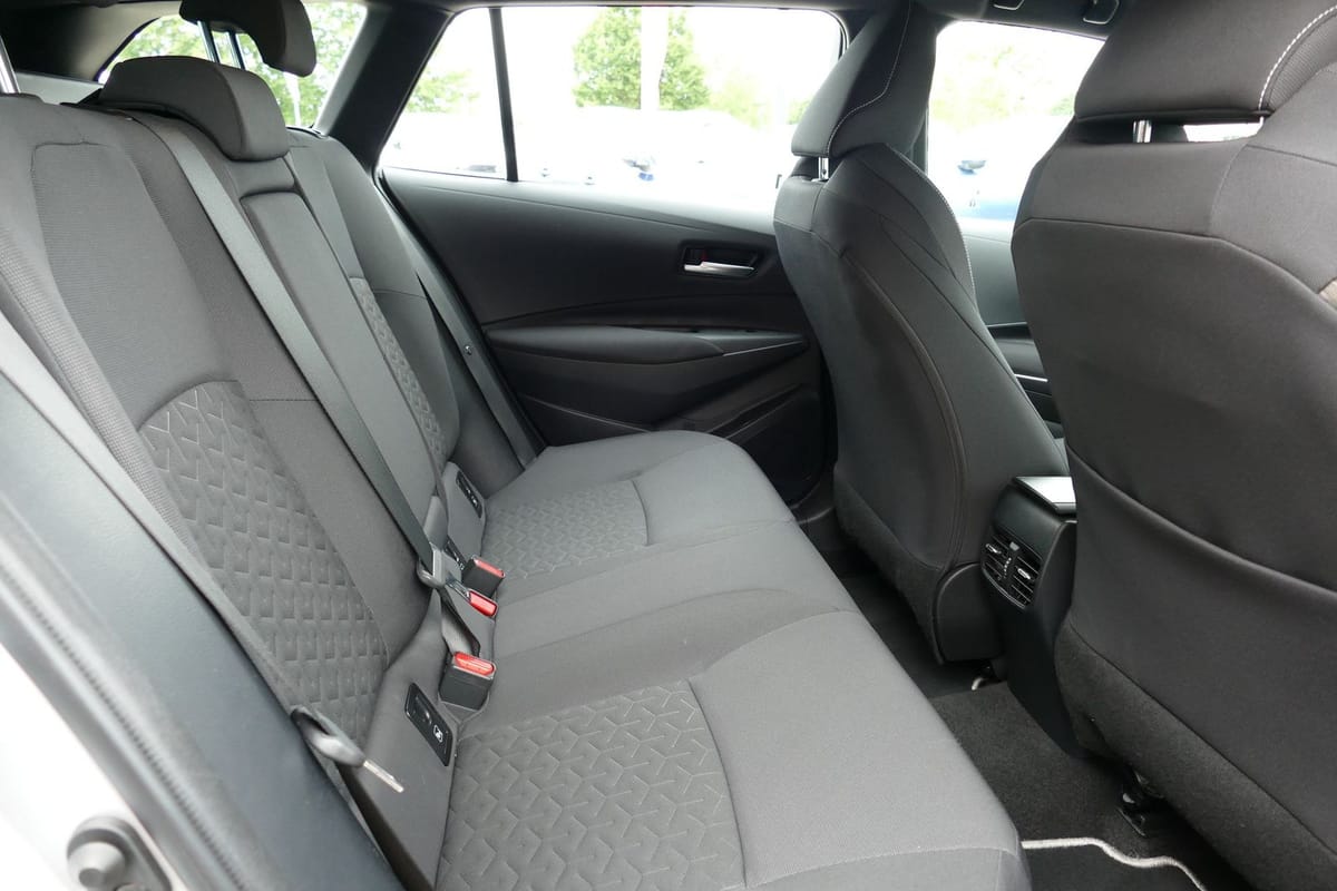 Toyota Corolla 2.0 Hybrid TS Business Aut. LED Navi PDC foto 21