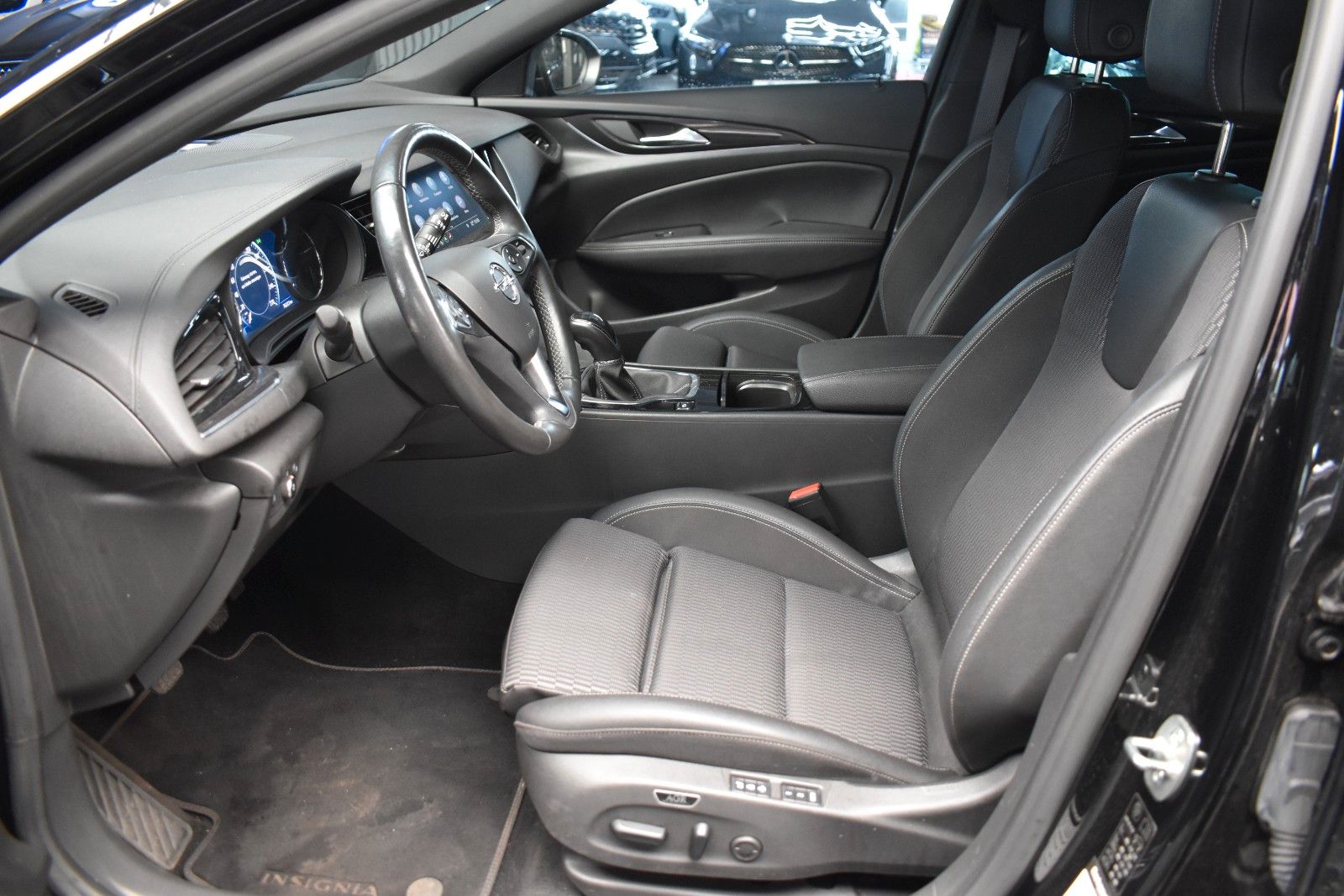 Opel Insignia B Sports Tourer Business*KAMERA*LED*NAV foto 6