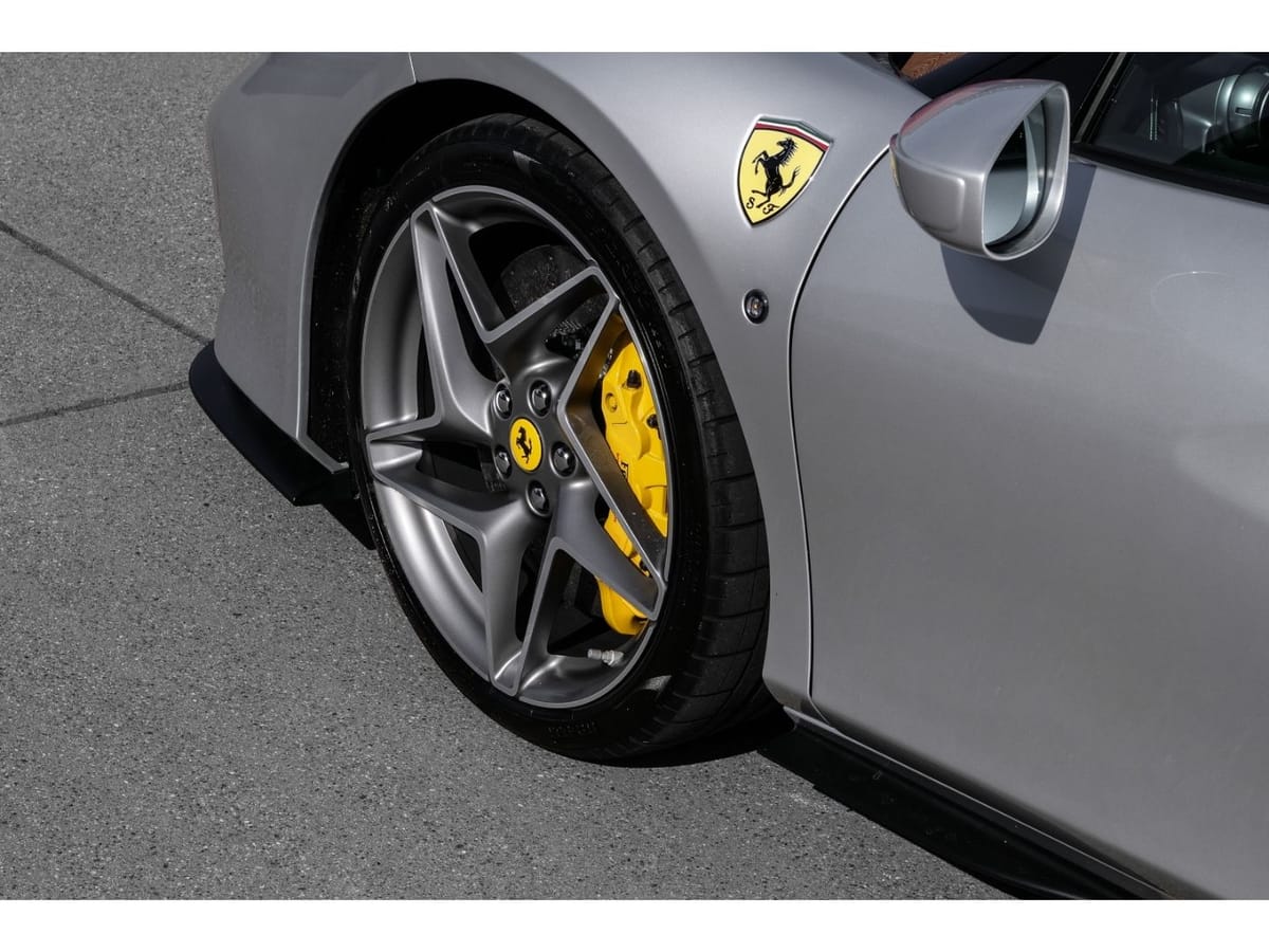 Ferrari F8 Tributo *Carbon+LED*Lift*Passenger-Display*Ra foto 11