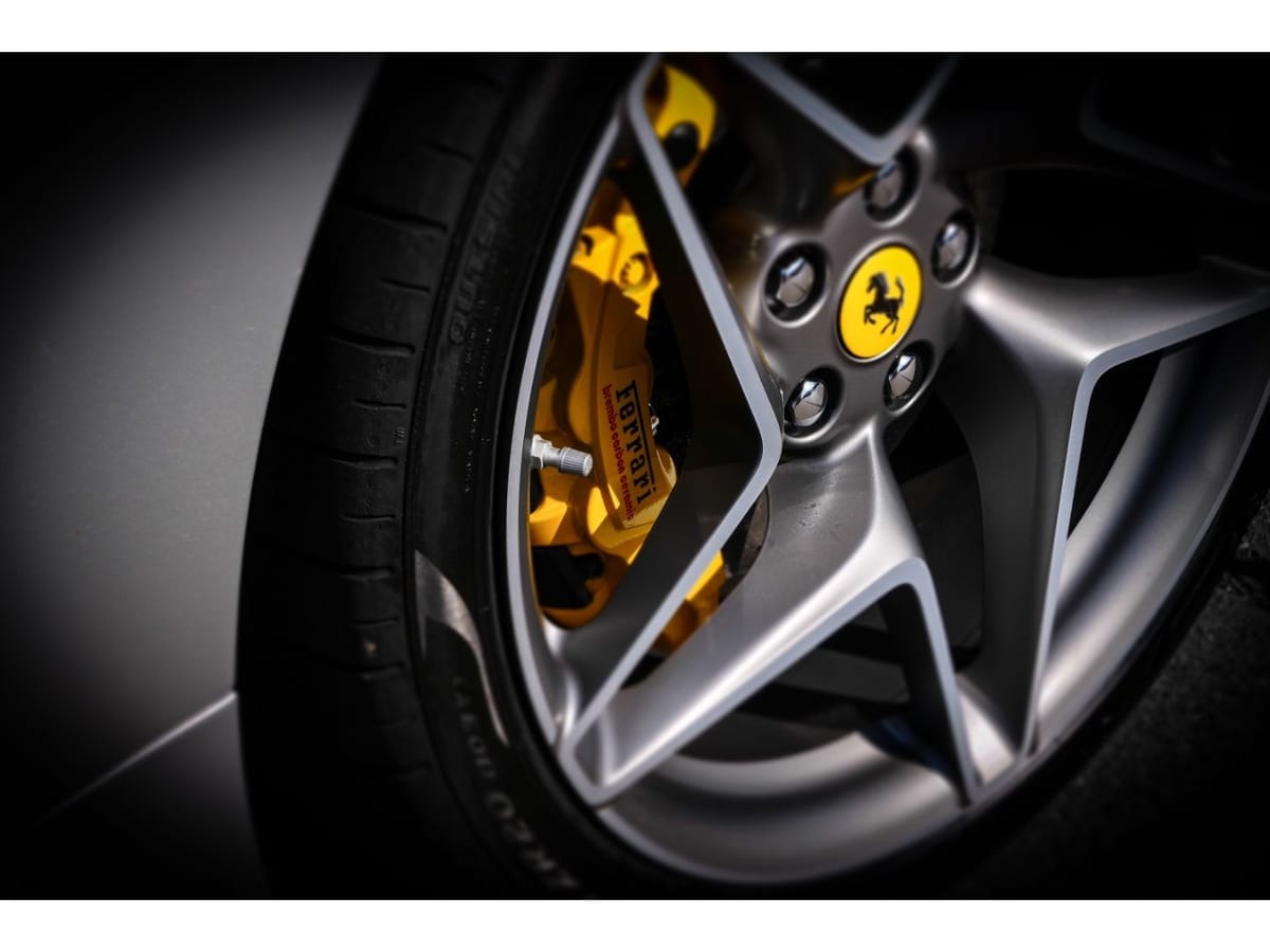 Ferrari F8 Tributo *Carbon+LED*Lift*Passenger-Display*Ra foto 12
