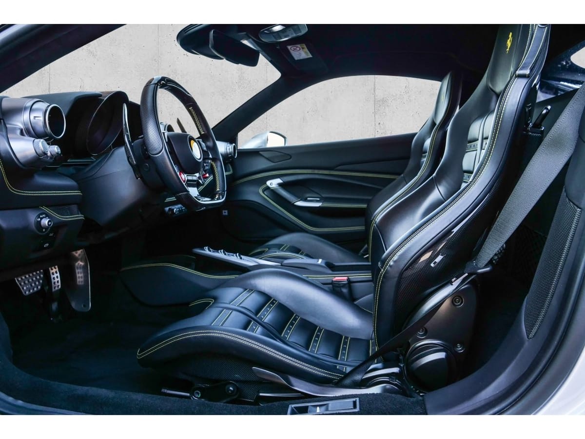 Ferrari F8 Tributo *Carbon+LED*Lift*Passenger-Display*Ra foto 16