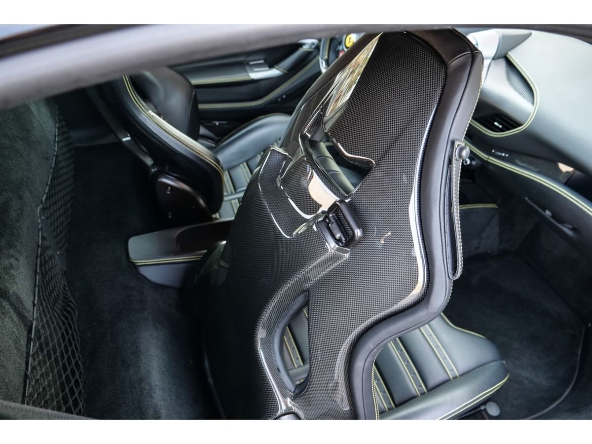 Ferrari F8 Tributo *Carbon+LED*Lift*Passenger-Display*Ra foto 25