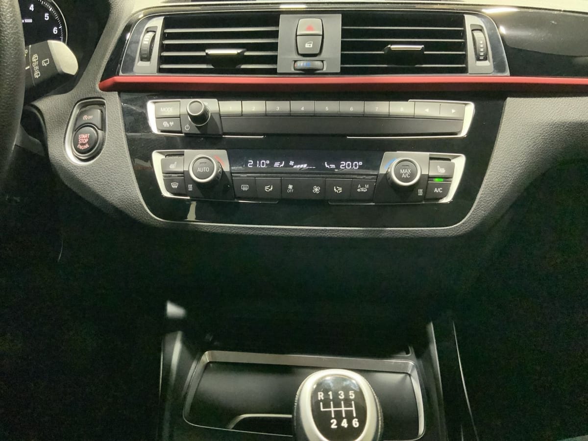 BMW 118i Sport Line | HiFi | GJR | Navi | Sportsitze foto 14