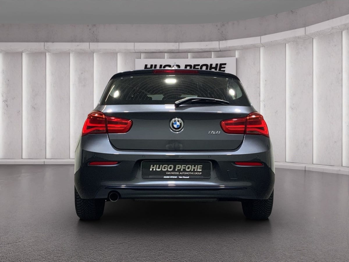 BMW 118i Sport Line | HiFi | GJR | Navi | Sportsitze foto 4