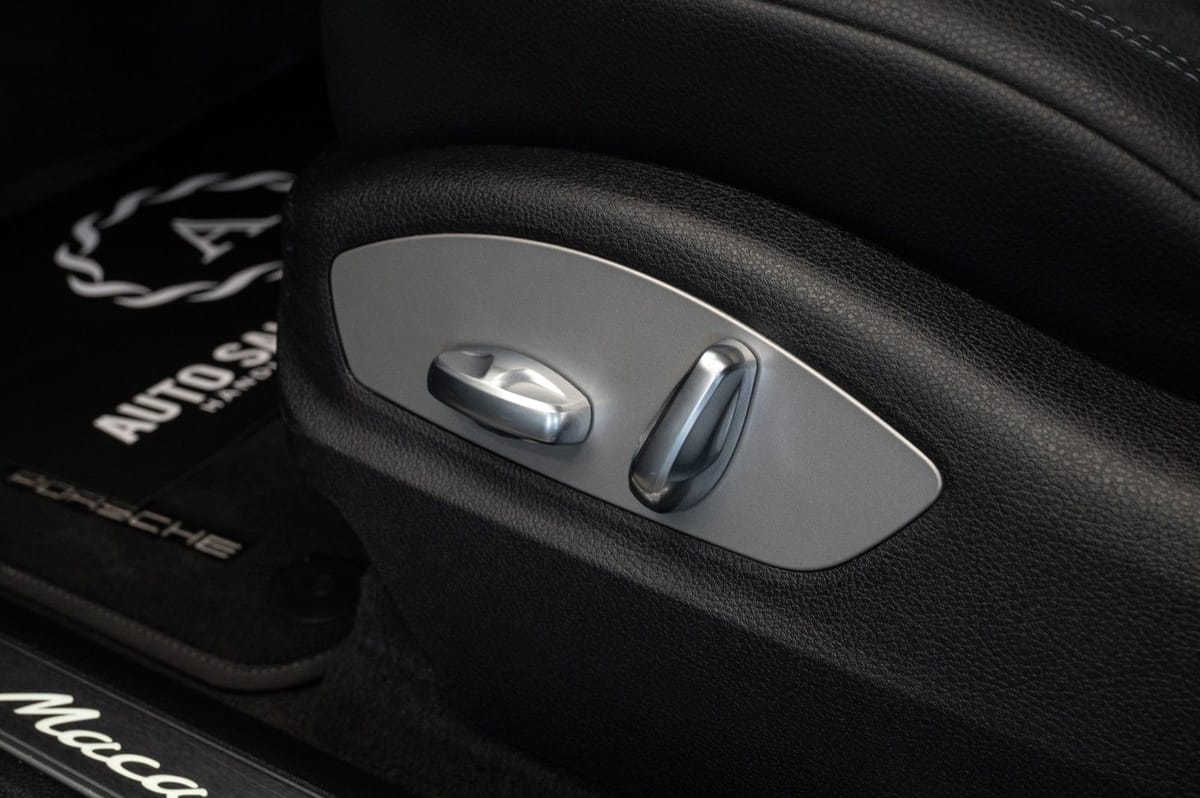 Porsche Macan S ACC AHK LED NAVI ALCANTARA 21-ZOLL foto 25