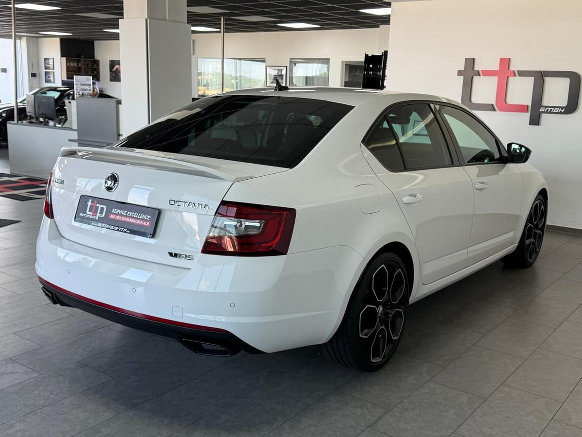 Skoda Octavia 2.0 TDI RS Limo Digital-Tacho Memory AHK foto 6