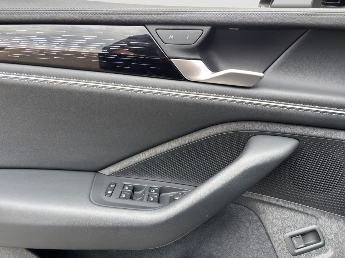 Volkswagen Passat 2.0 TDI Var. Business Sitzklima AHK Navi foto 17