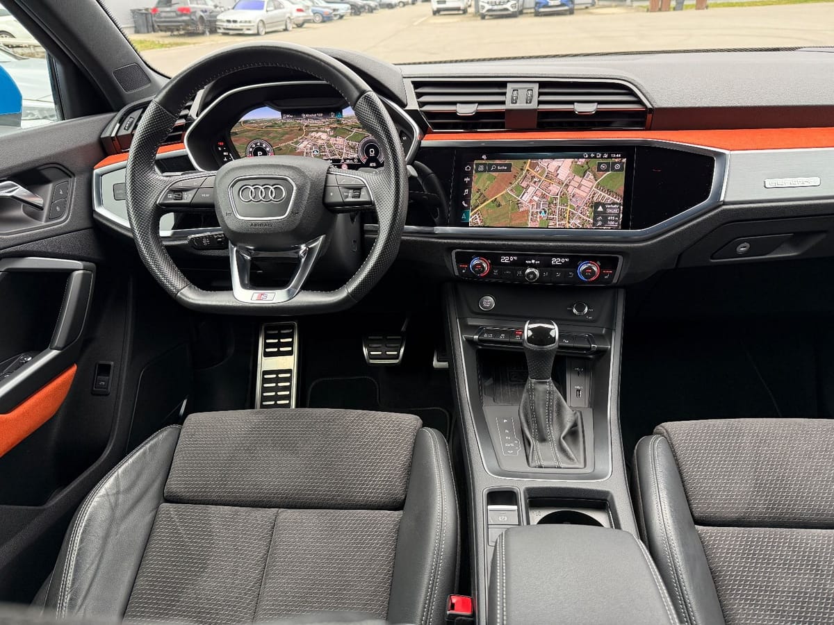 Audi Q3 45 TFSI quattro S-LINE Matrix B&O ACC Keyless foto 3