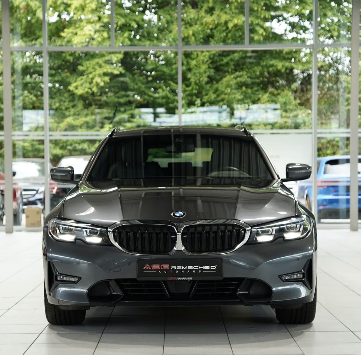 BMW 330 e Touring Sport Line 1.Hand ACC foto 3