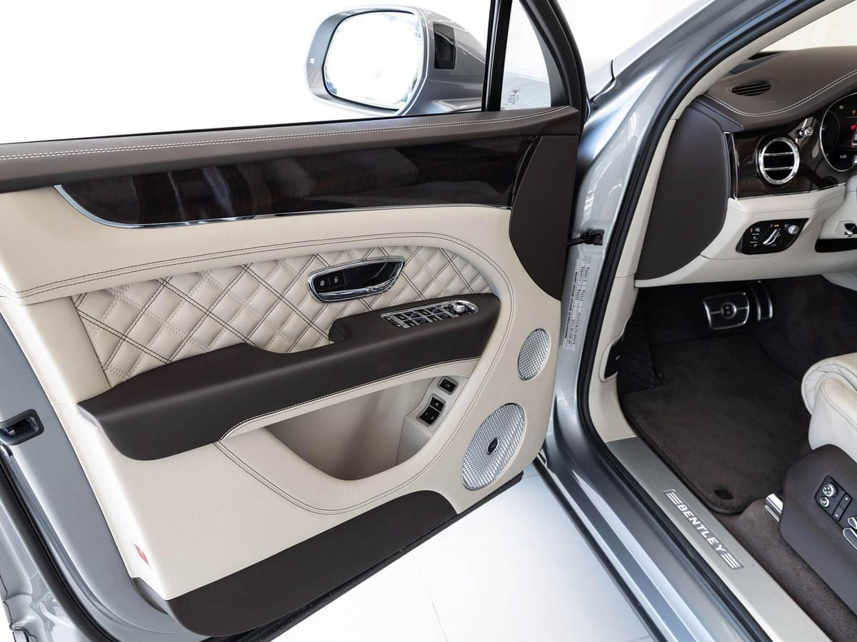 Bentley Bentayga V8 First Edition von BENTLEY FRANKFURT foto 19