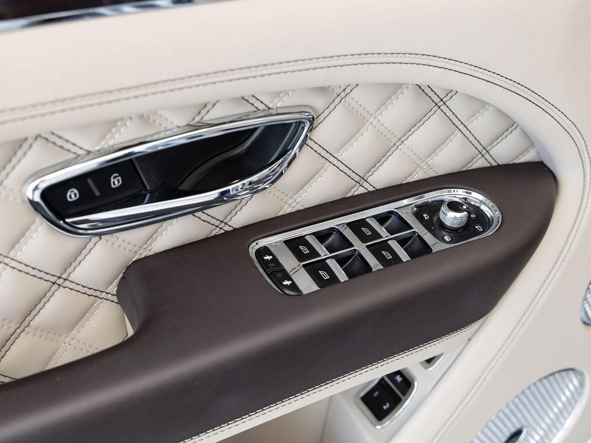 Bentley Bentayga V8 First Edition von BENTLEY FRANKFURT foto 20