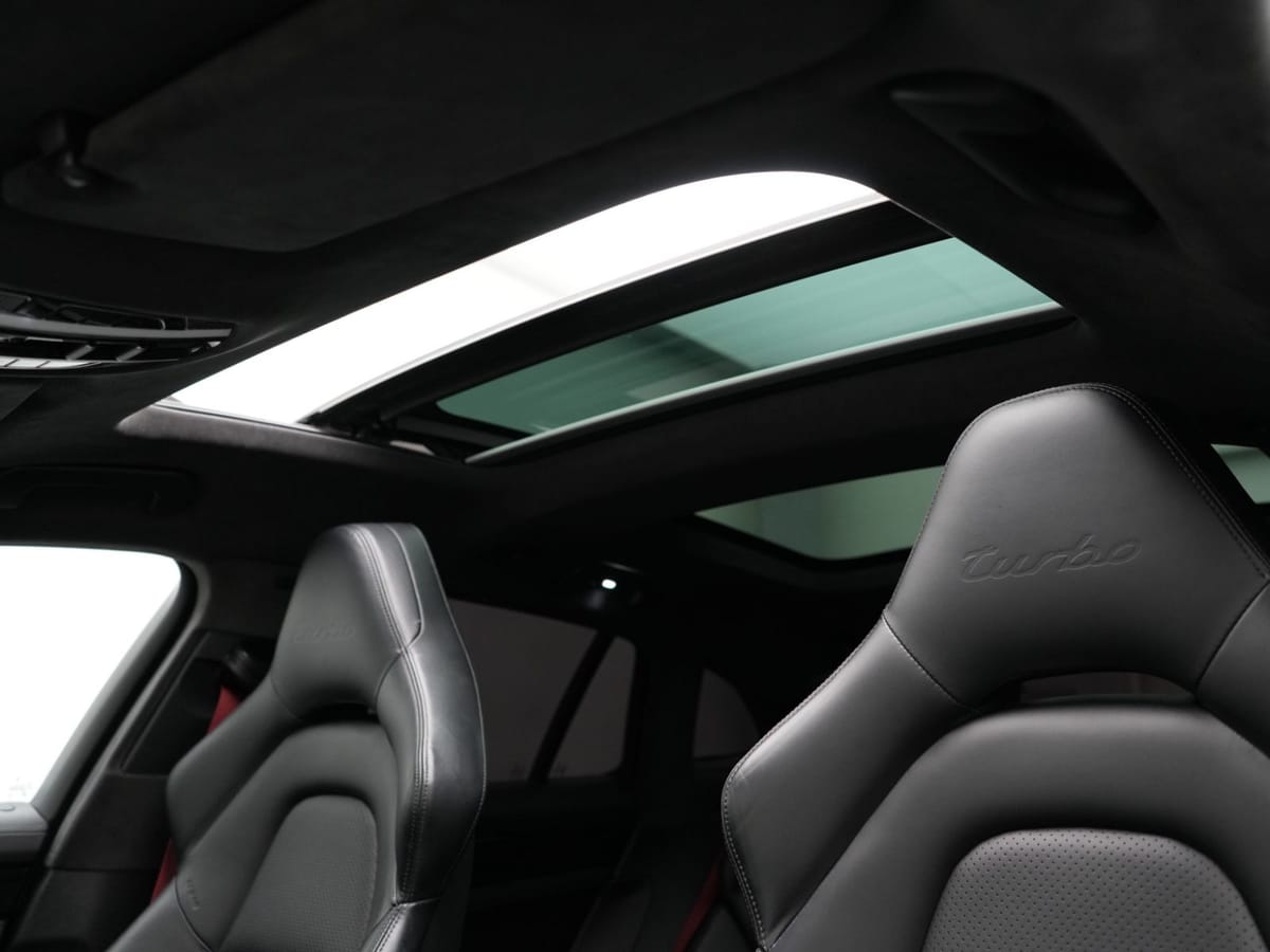 Porsche Panamera Turbo Sport Turismo PANO MATRIX KEYLESS foto 11