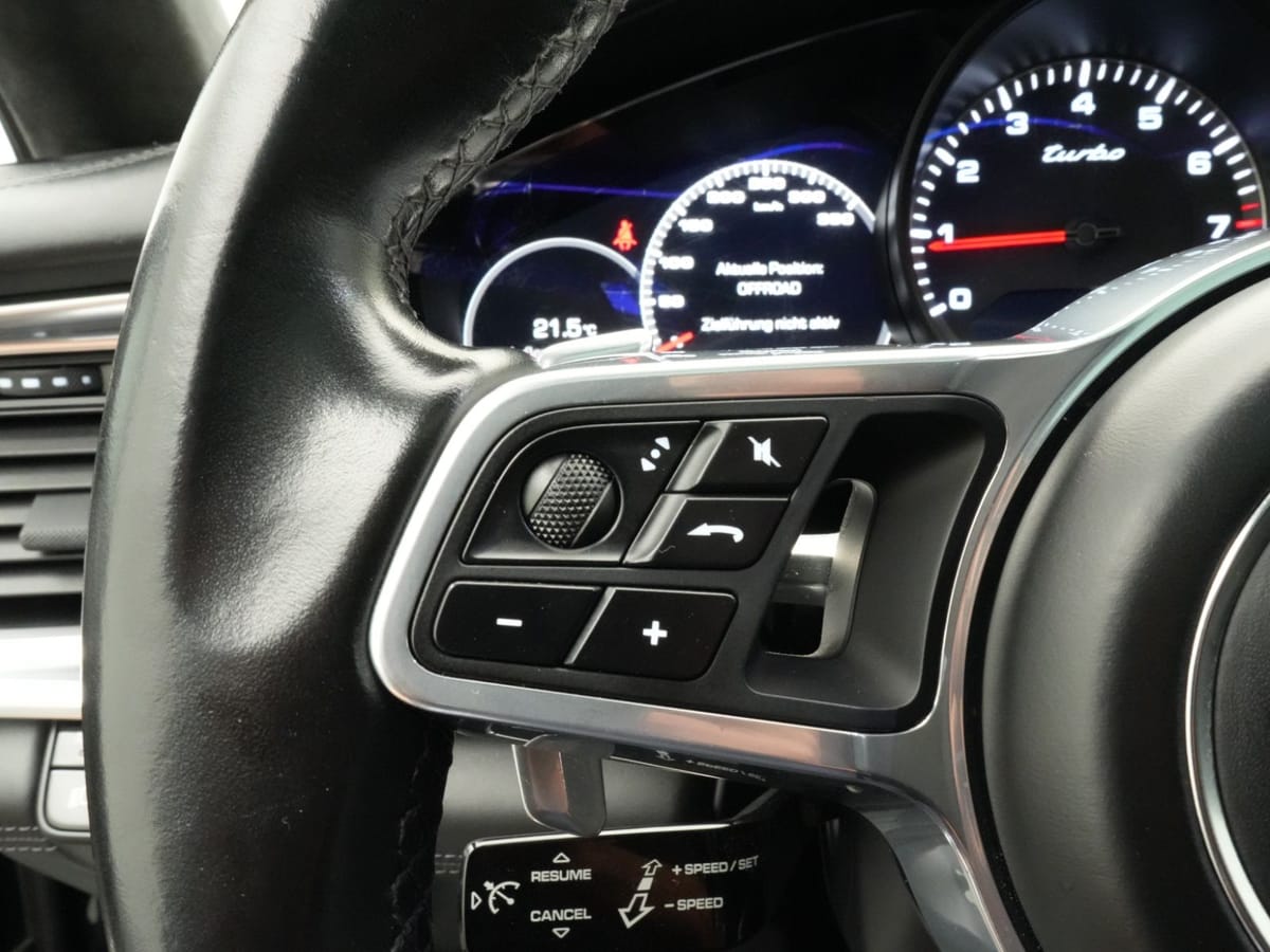 Porsche Panamera Turbo Sport Turismo PANO MATRIX KEYLESS foto 12