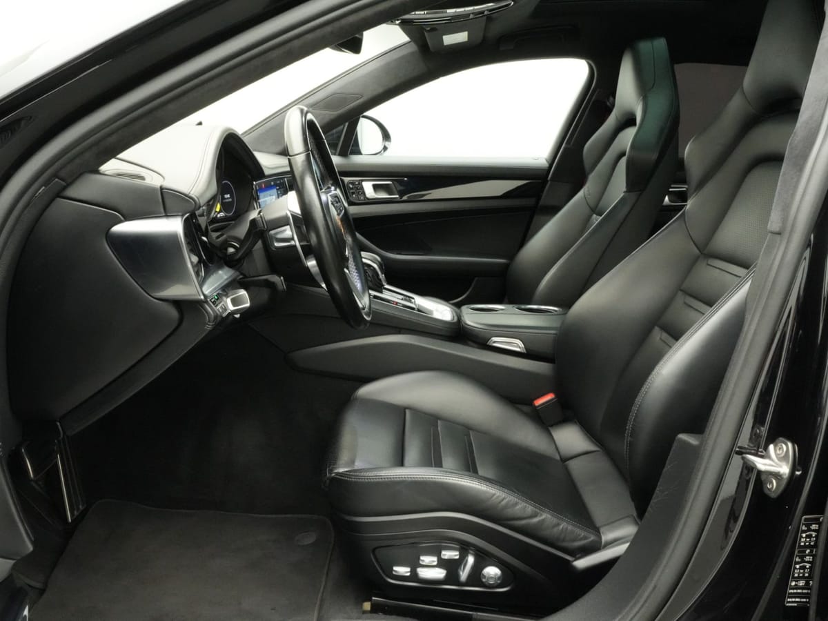 Porsche Panamera Turbo Sport Turismo PANO MATRIX KEYLESS foto 19