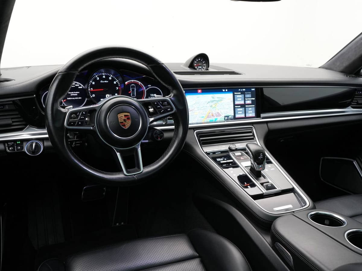Porsche Panamera Turbo Sport Turismo PANO MATRIX KEYLESS foto 8
