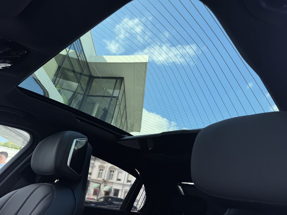 BMW 740d xDrive M Sport DA/PA Prof SkyPano TV AHK foto 13