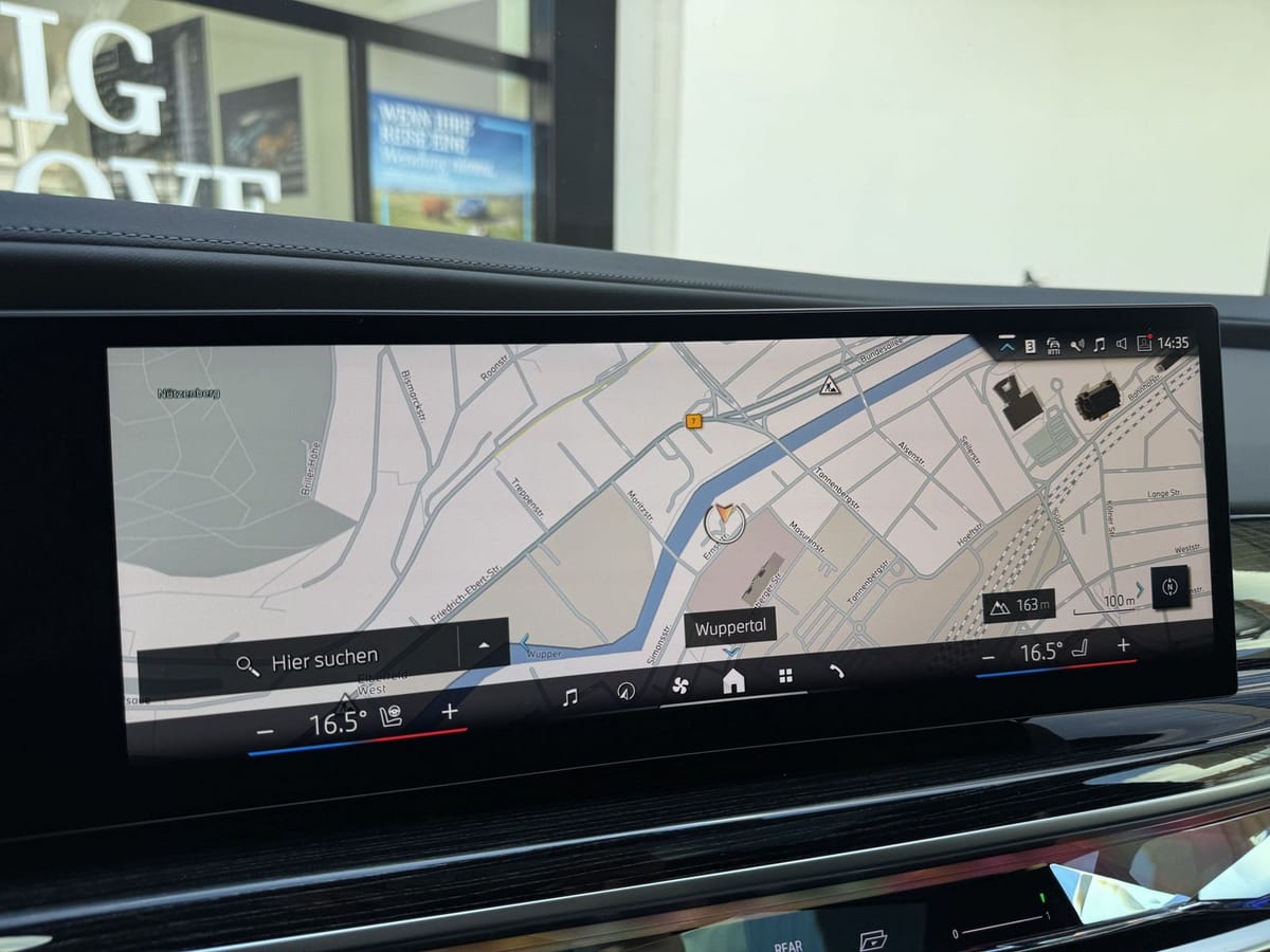BMW 740d xDrive M Sport DA/PA Prof SkyPano TV AHK foto 14