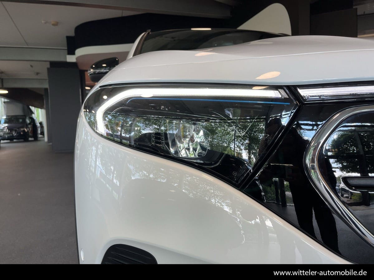 Mercedes-Benz EQA 300 4MATIC Electric Art LED/AHK/PANO/KEYLESS foto 15