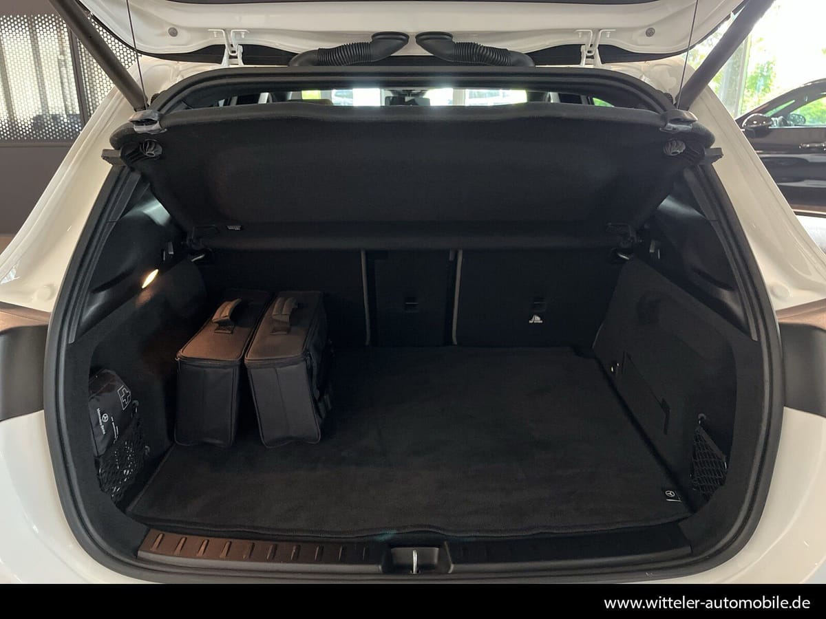 Mercedes-Benz EQA 300 4MATIC Electric Art LED/AHK/PANO/KEYLESS foto 19