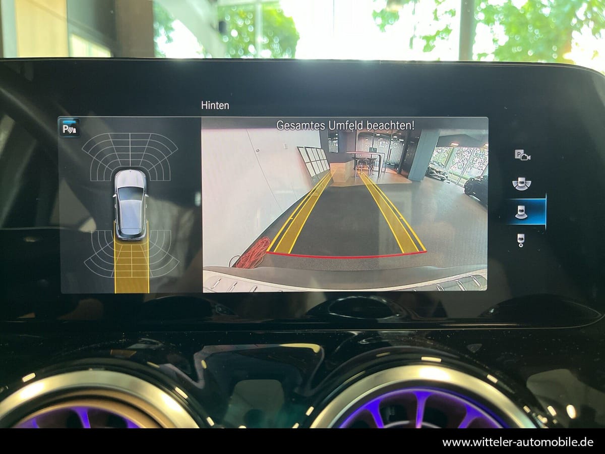 Mercedes-Benz EQA 300 4MATIC Electric Art LED/AHK/PANO/KEYLESS foto 22