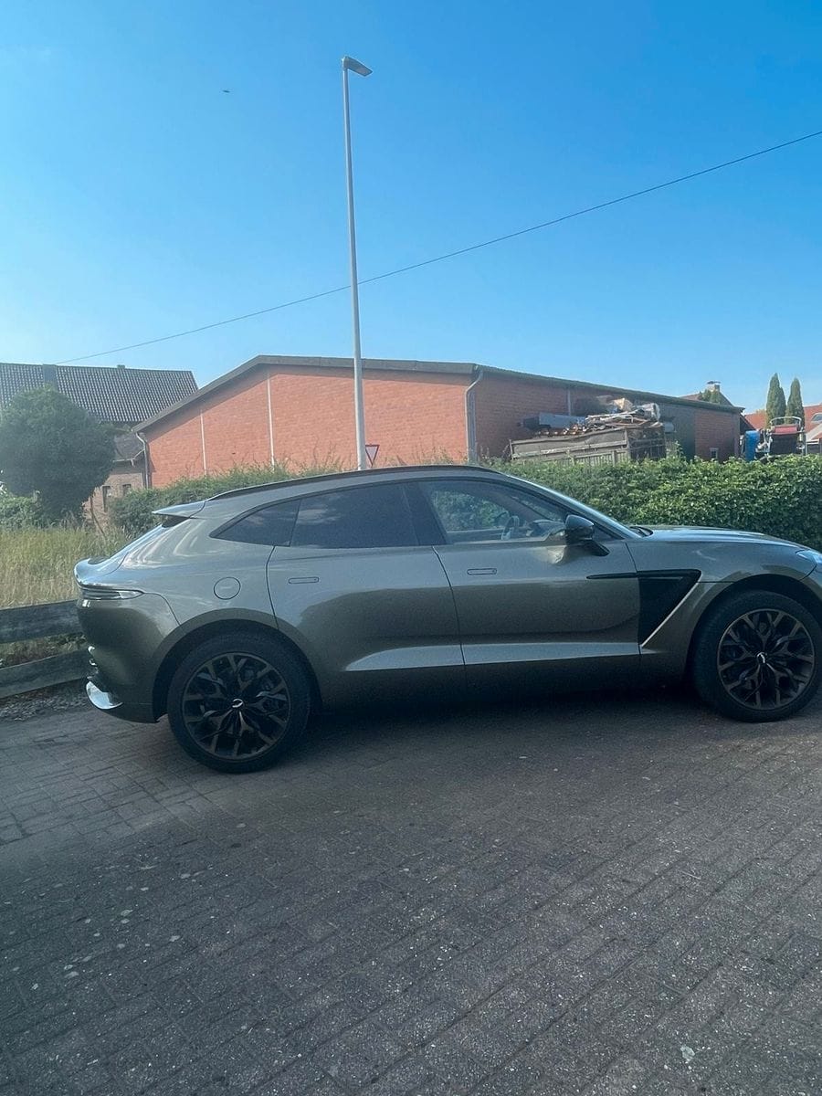Aston Martin DBX 4.0 V8 Convenience Package Panorama foto 2