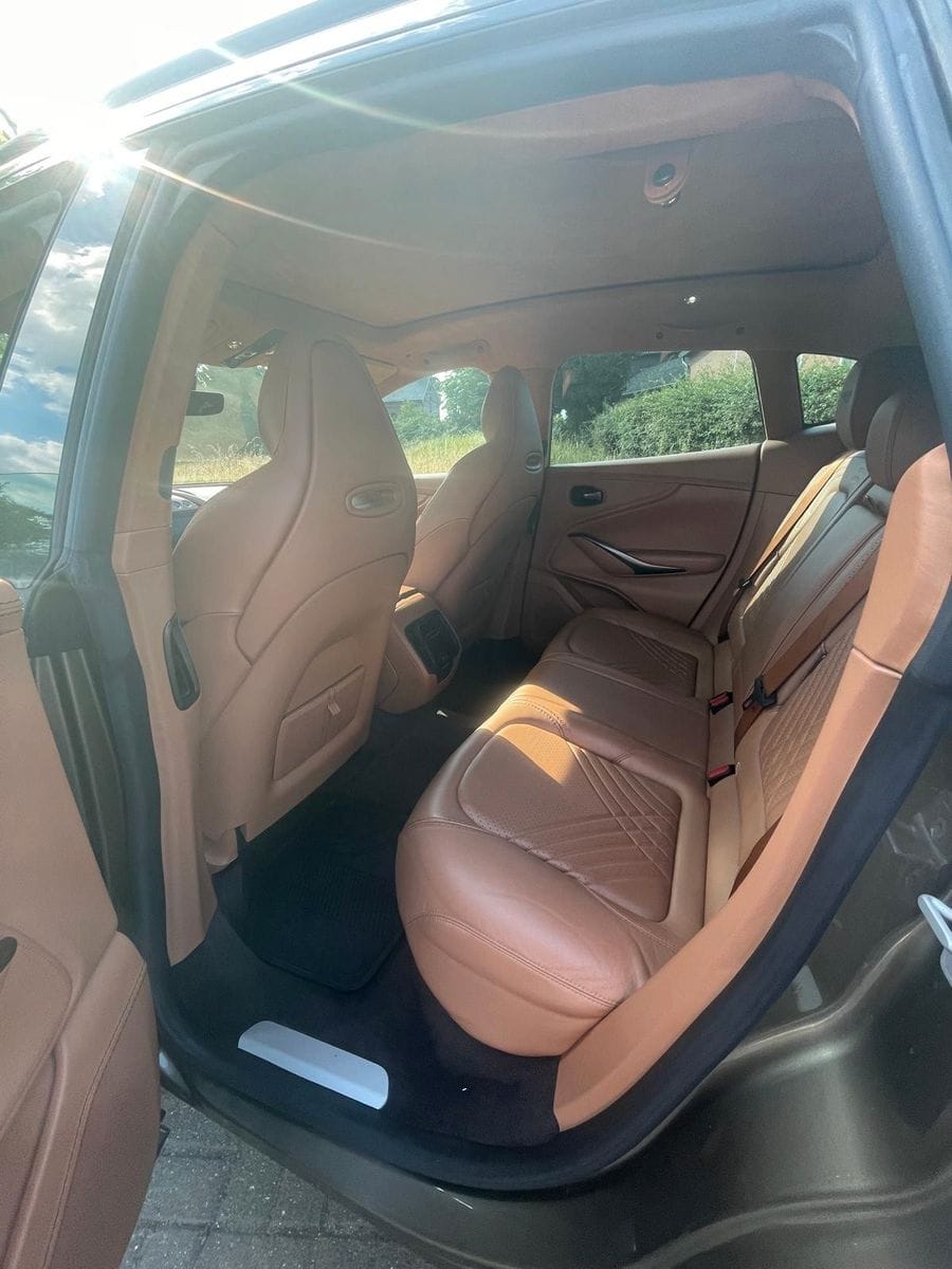Aston Martin DBX 4.0 V8 Convenience Package Panorama foto 12