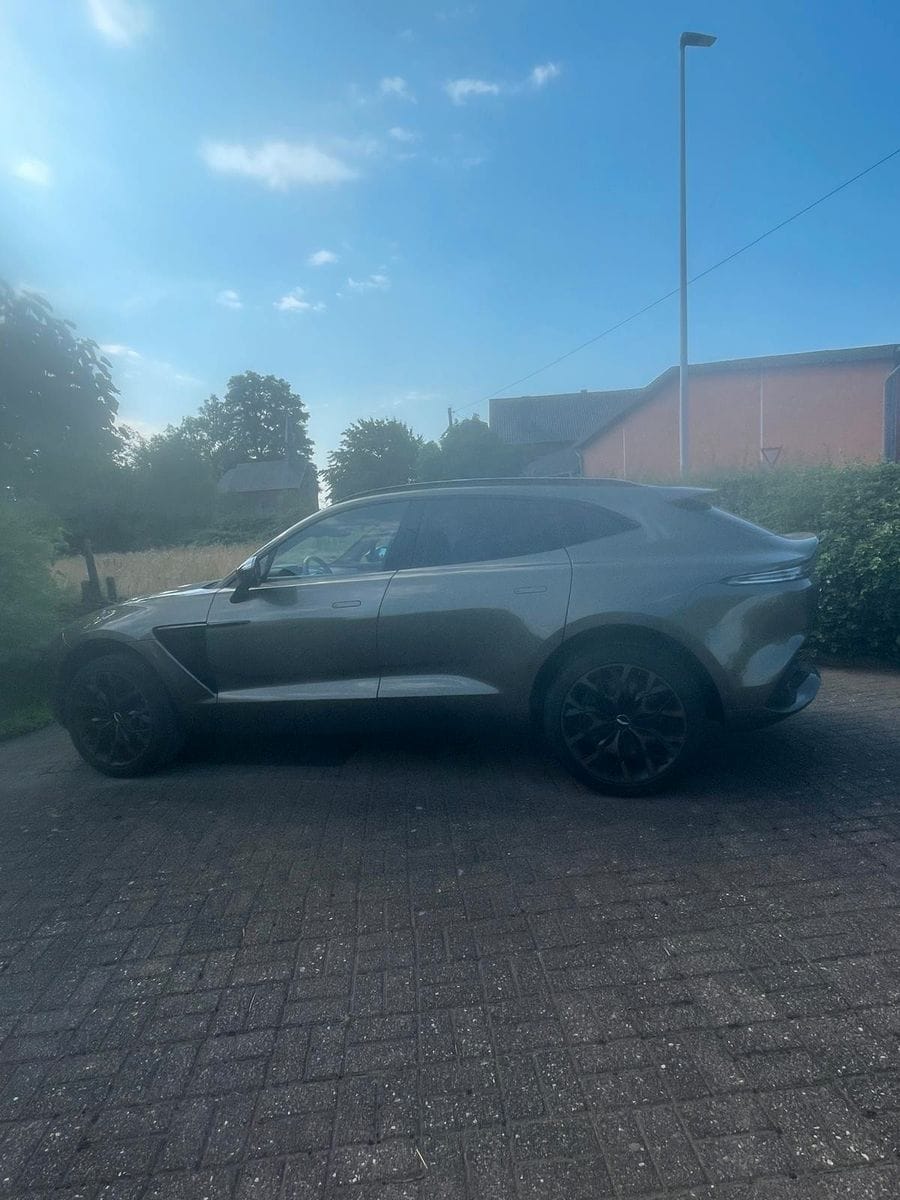 Aston Martin DBX 4.0 V8 Convenience Package Panorama foto 3