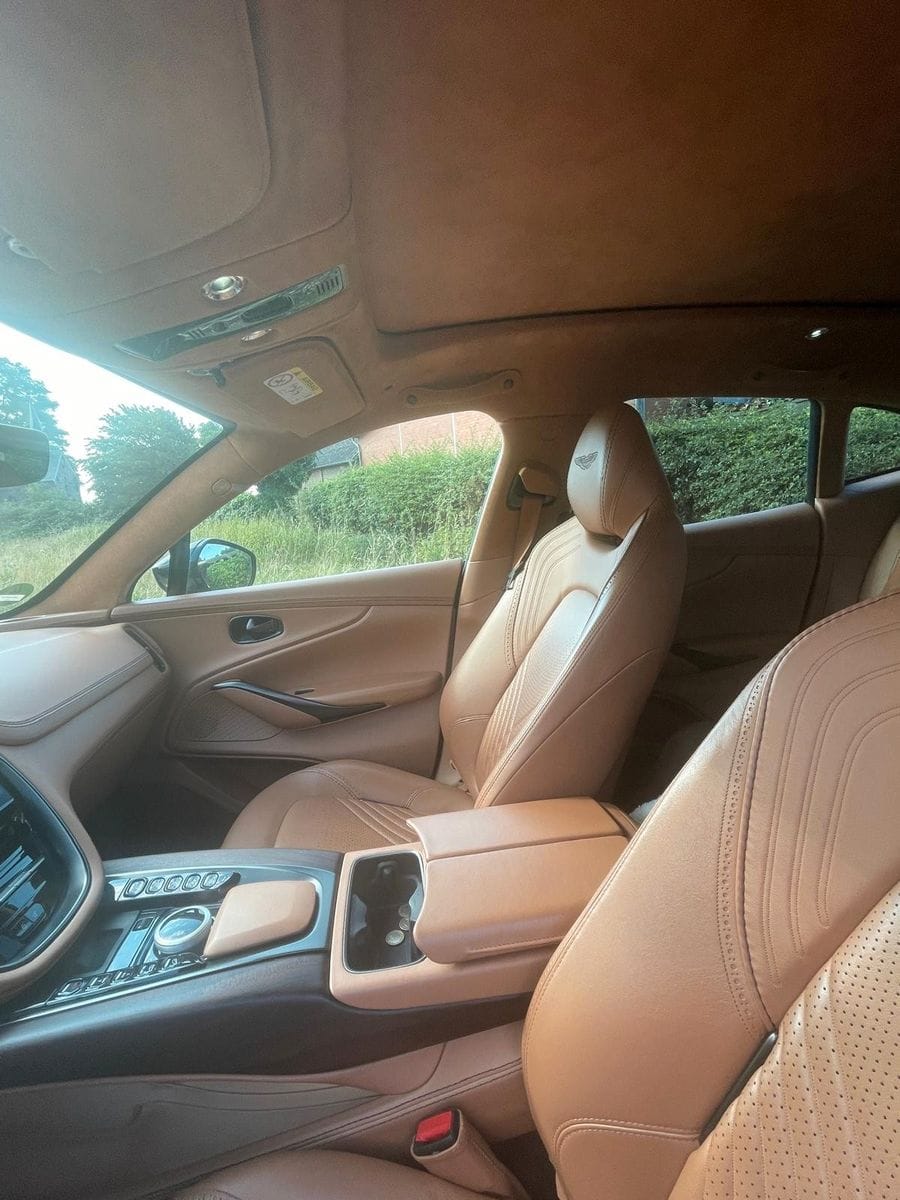 Aston Martin DBX 4.0 V8 Convenience Package Panorama foto 8