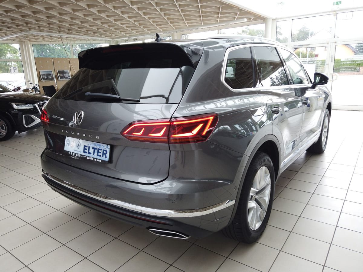 Volkswagen Touareg Elegance LUFTFAHRW. ALLRADLENKUNG MATRIX foto 2