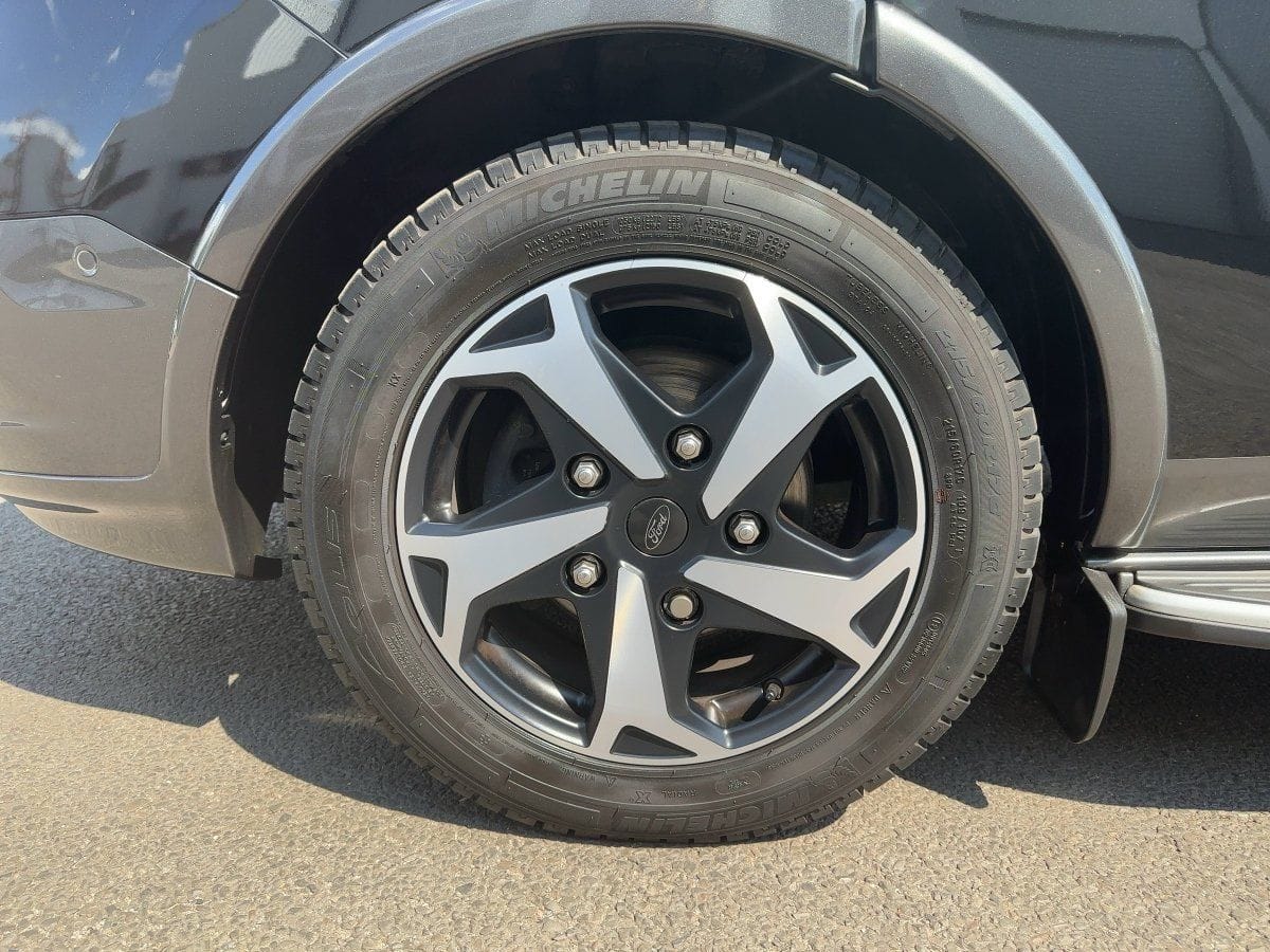 Ford TOURNEO CUSTOM 320 L1 Active 136 kW foto 14