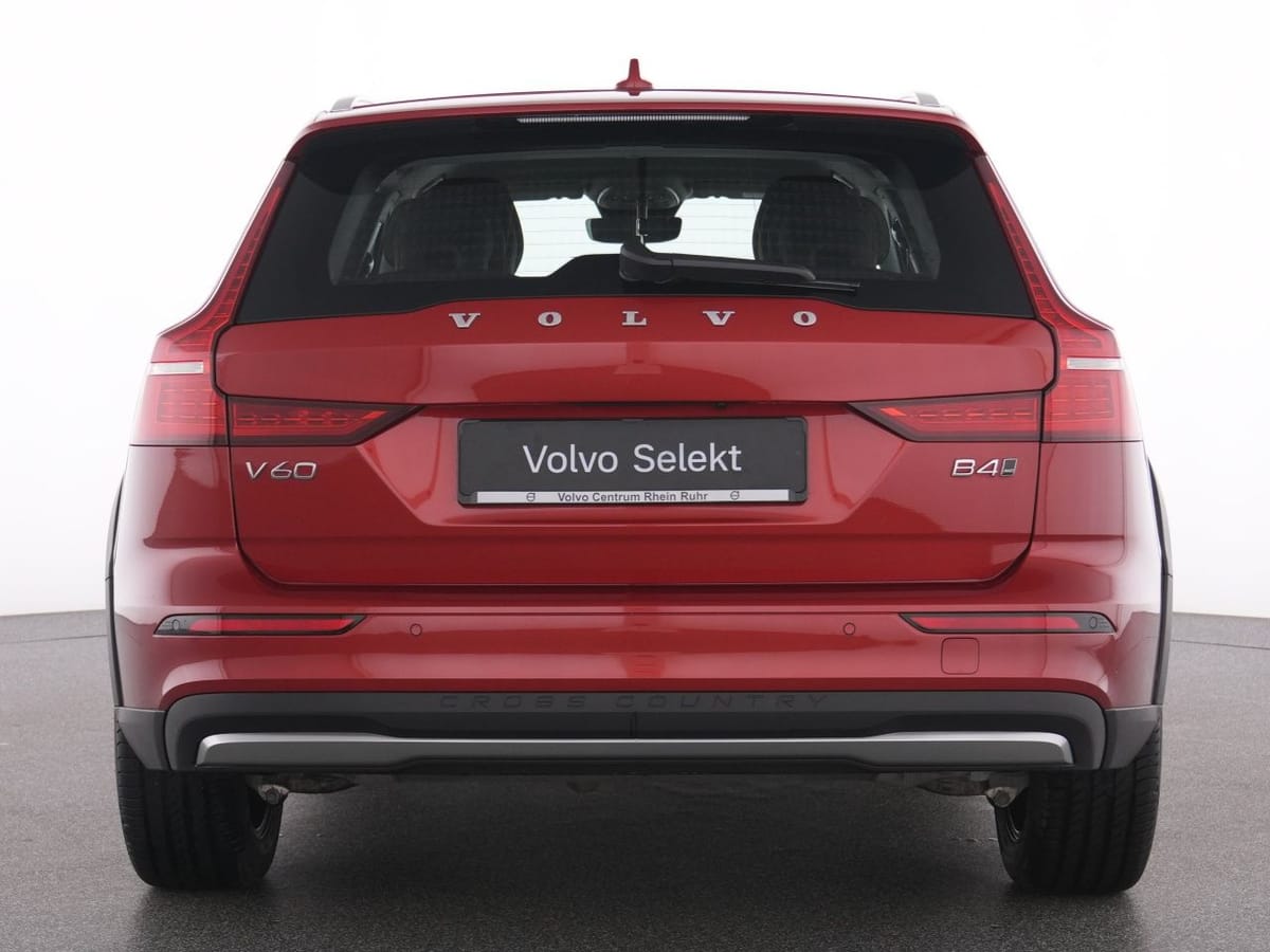 Volvo V60 Cross Country B4 AWD PLUS 18' MEMORY LEDER foto 16